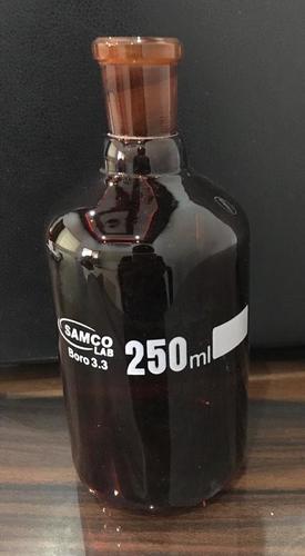 REAGENT BOTTLES AMBER, NARROW MOUTH, GRADUATED, WITH INTERCHANGEABLE FLAT HEAD STOPPER