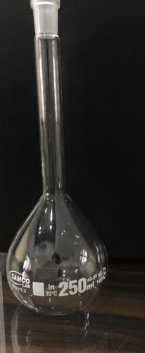 VOLUMETRIC FLASKS,  WITH INTERCHANGEABLE SOLID GLASS STOPPER