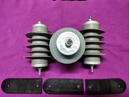 Lightning / Surge Arresters