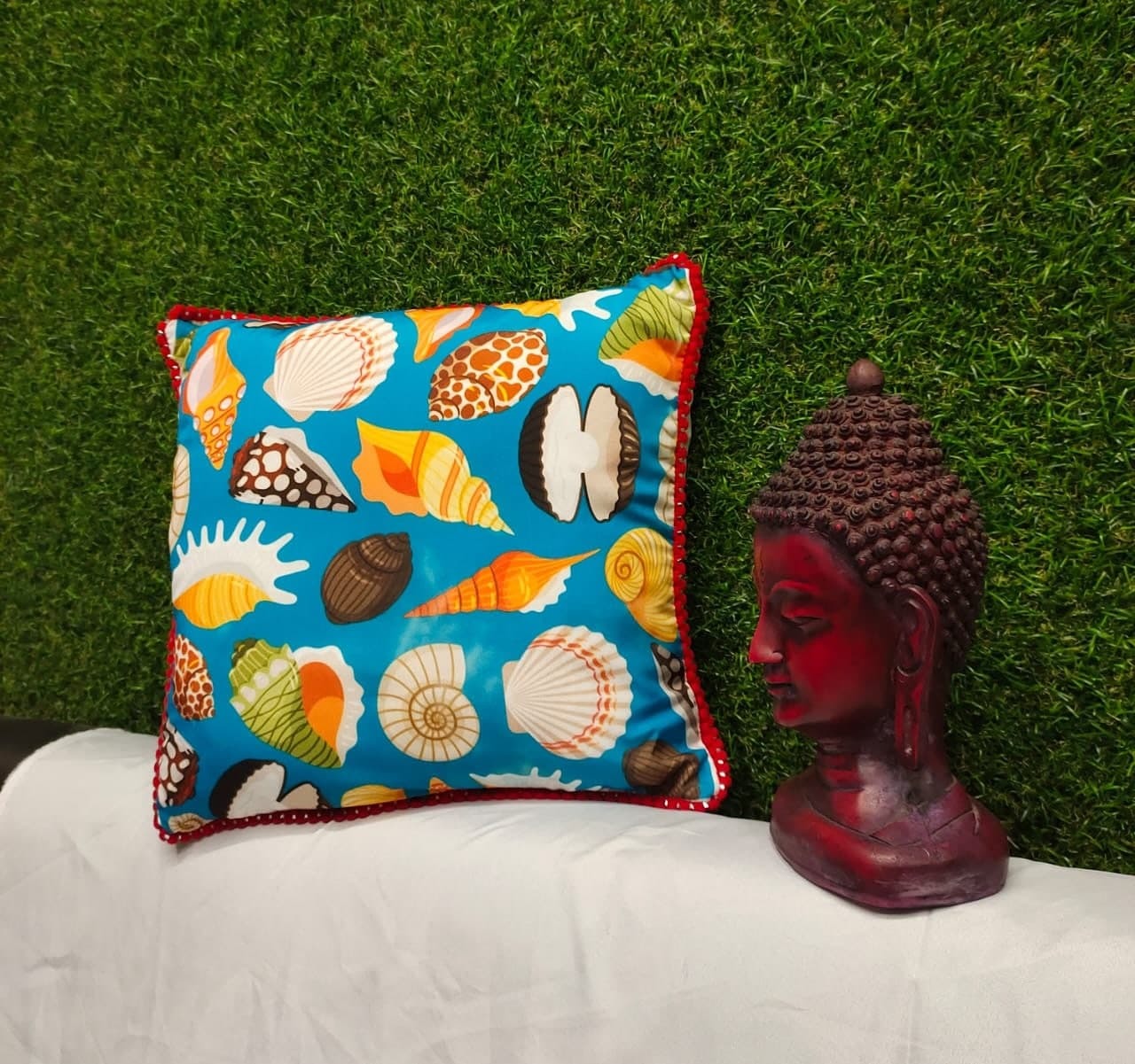 Sea Conch Printed Cushion Cover With Filler Size 30*30cms