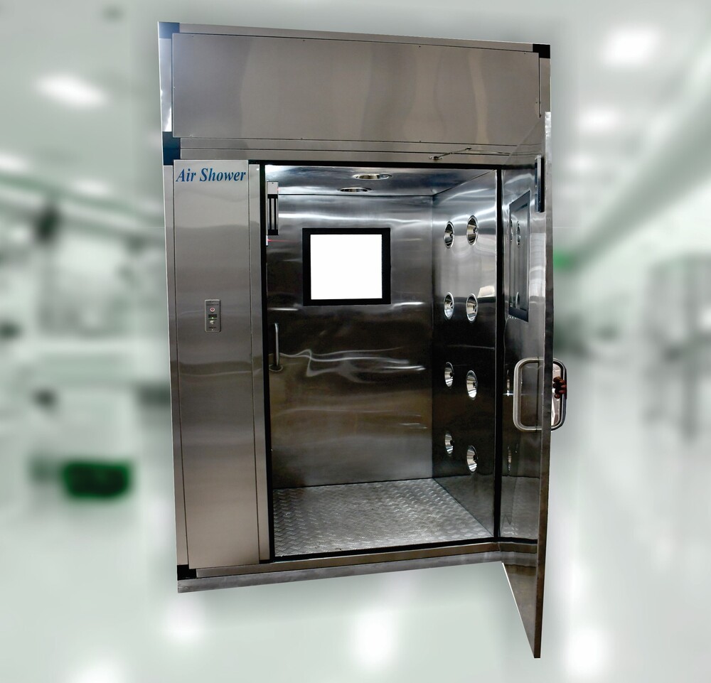 Air Shower Unit - Stainless Steel, 900mm x 900mm x 1830mm | HEPA Filter, Vertical Air Flow, 440V, Clean Room Application