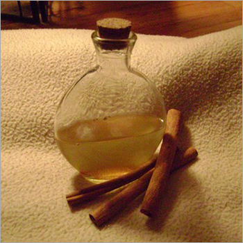 Sandal Body Massage Oil