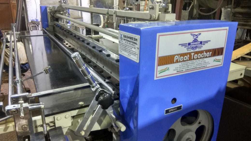 Blade Type Filter Pleating Machine