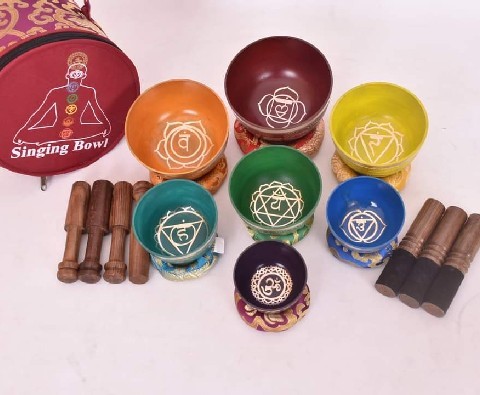 Multi Colors 7 Chakara Singing Bowels
