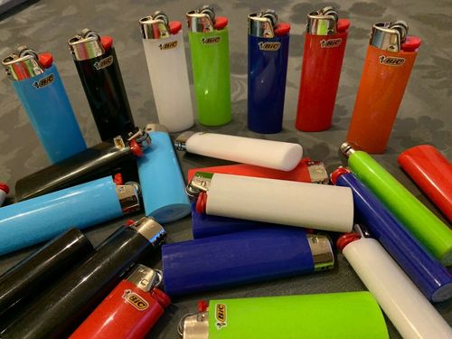 BIg Bic LIghter/ Gas Lighters/ Refillable Bic Lighters J25 J26 By SCOPULUS HANDELS-UND DIENSTLEISTUNGS GMBH