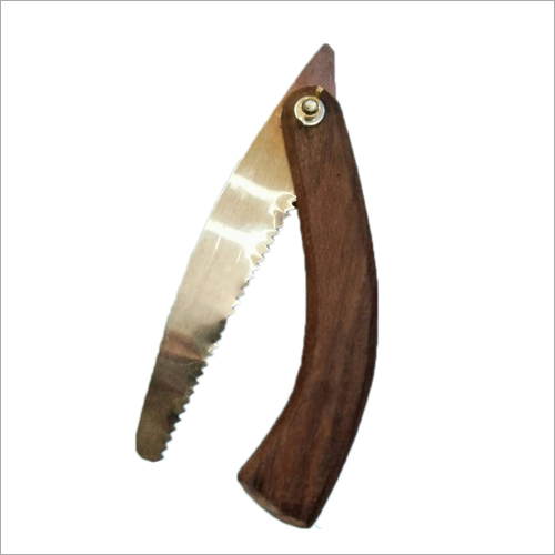 12 Inch Folding Garden Saw - Powder Coated Finish | Ergonomic Design, Compact Size, Versatile Utility for All Gardening Needs