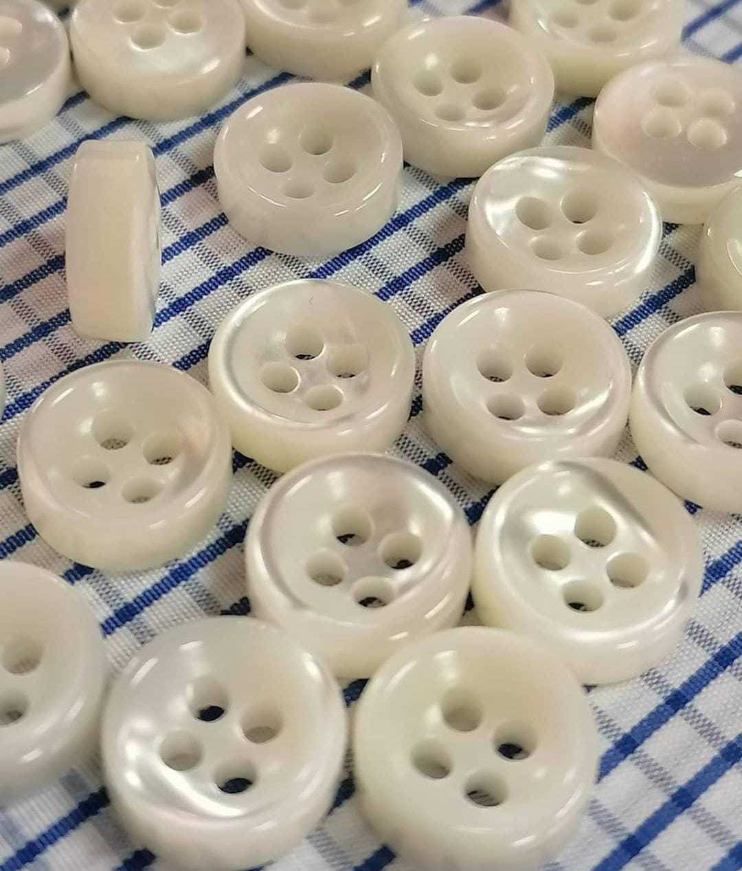 White Mother Of Pearl Buttons