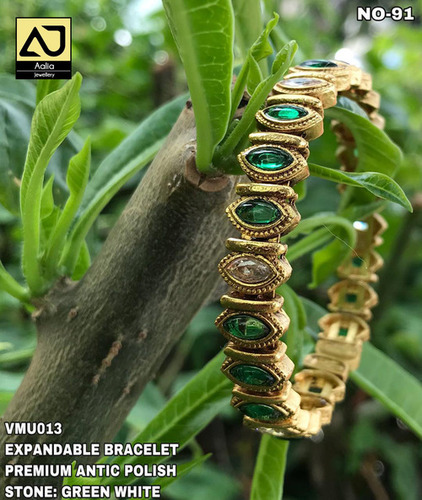 Green Stone Bracelet By Devatha Saree Bhandar