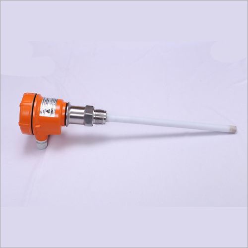 Two-Wire Capacitance Continuous Level Transmitter