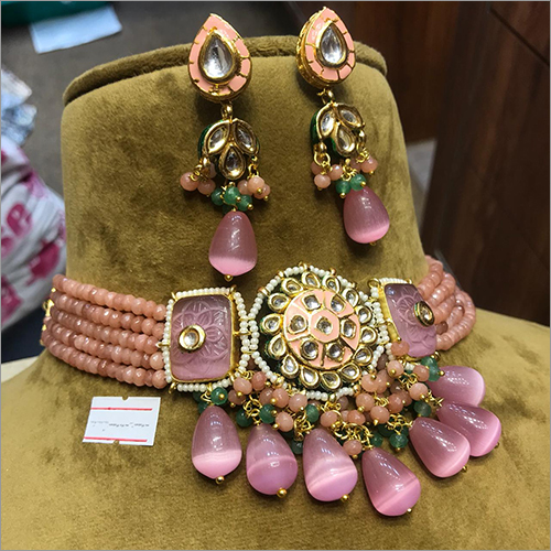 Ladies Necklace Set Gender: Women