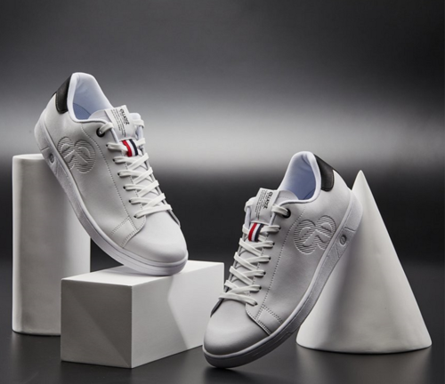 Sneakers with natural ventilation system / Style name : HYSSOP