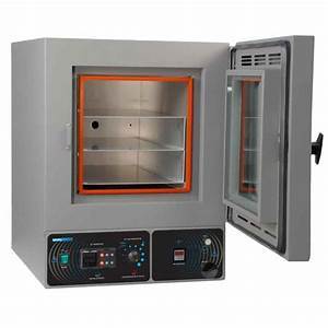 Vacuum Oven