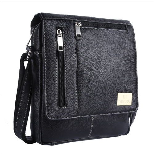 Black Color Leather Sling Bag Gender: Unisex
