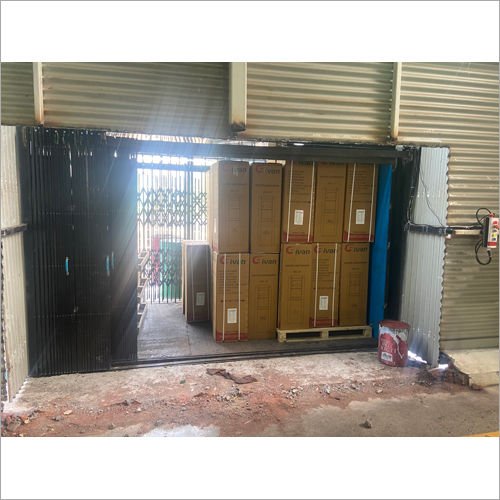 Industrial External Goods Lift