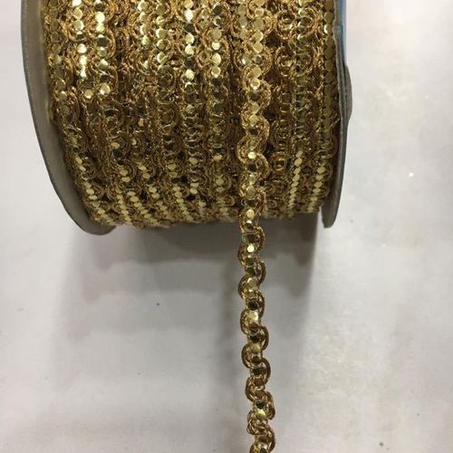 Ricrac sequence lace
