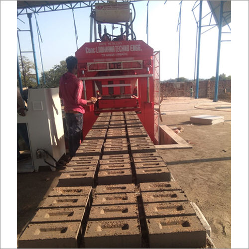 12-15 Brick Making Machine With 4 Jack Front Belt Palletizer  System