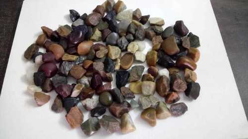 Natural River Stone Crushed and Polished aggregate and big aggregate stone chips