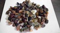 Natural River Stone Crushed chips / pu coalting Polished aggregate and big aggregate stone chips