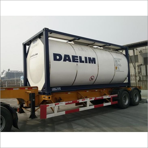 99.95% Aniline Oil By DONGYING RICH CHEMICAL CO.,LTD