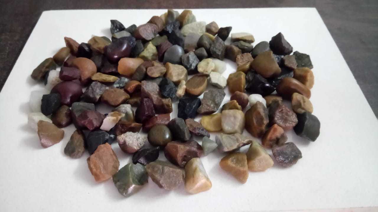 Natural Mix Color river black and off white stone Normal Polished and High Glossy Polished Pebbles Stone