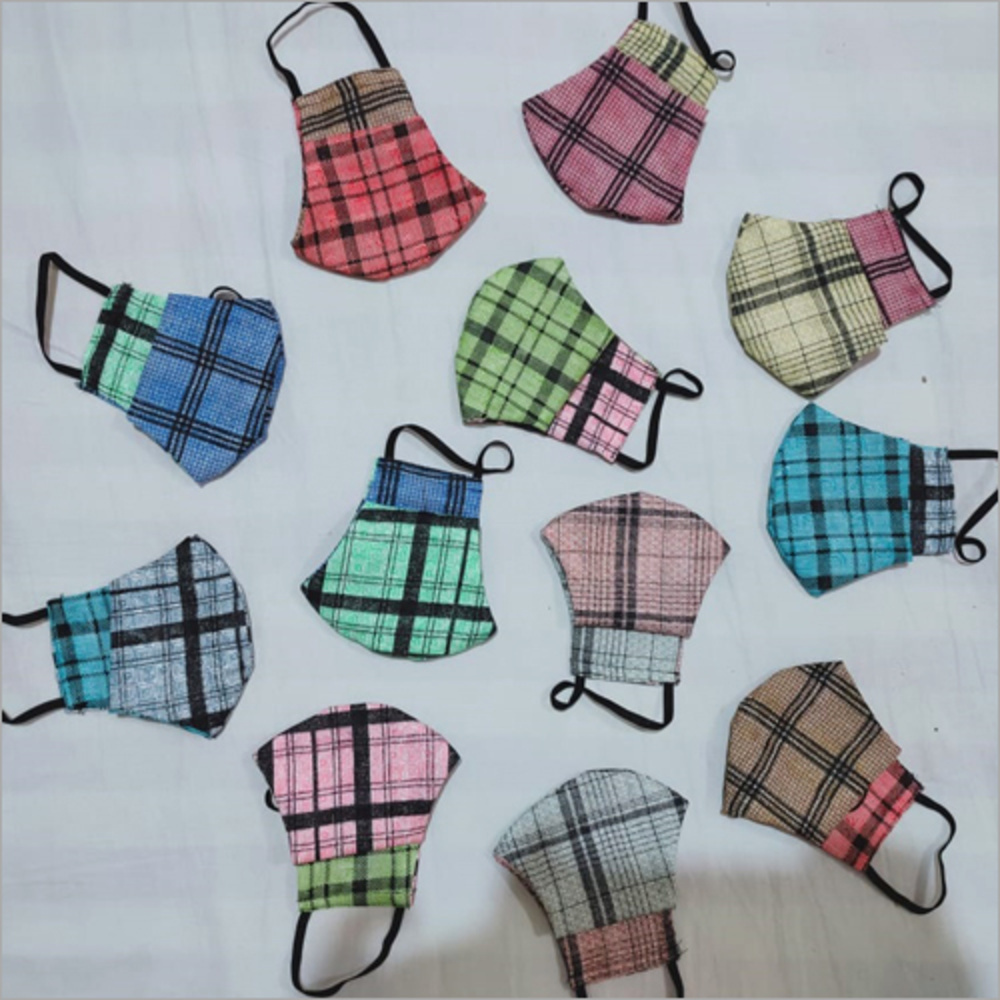 Checked Cotton Face Mask - Color: Multi Color