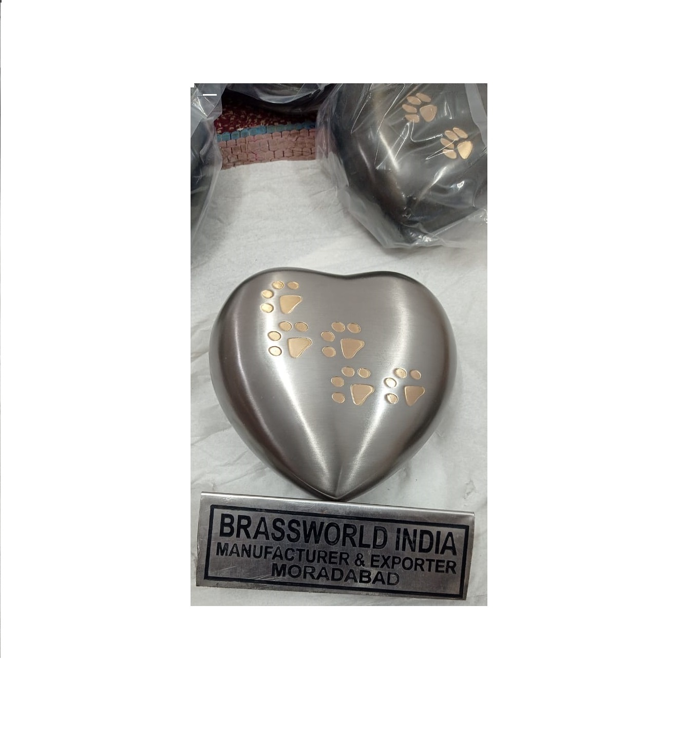 BRASS HEART CREMATION URN SILVER FUNERAL SUPPLIES