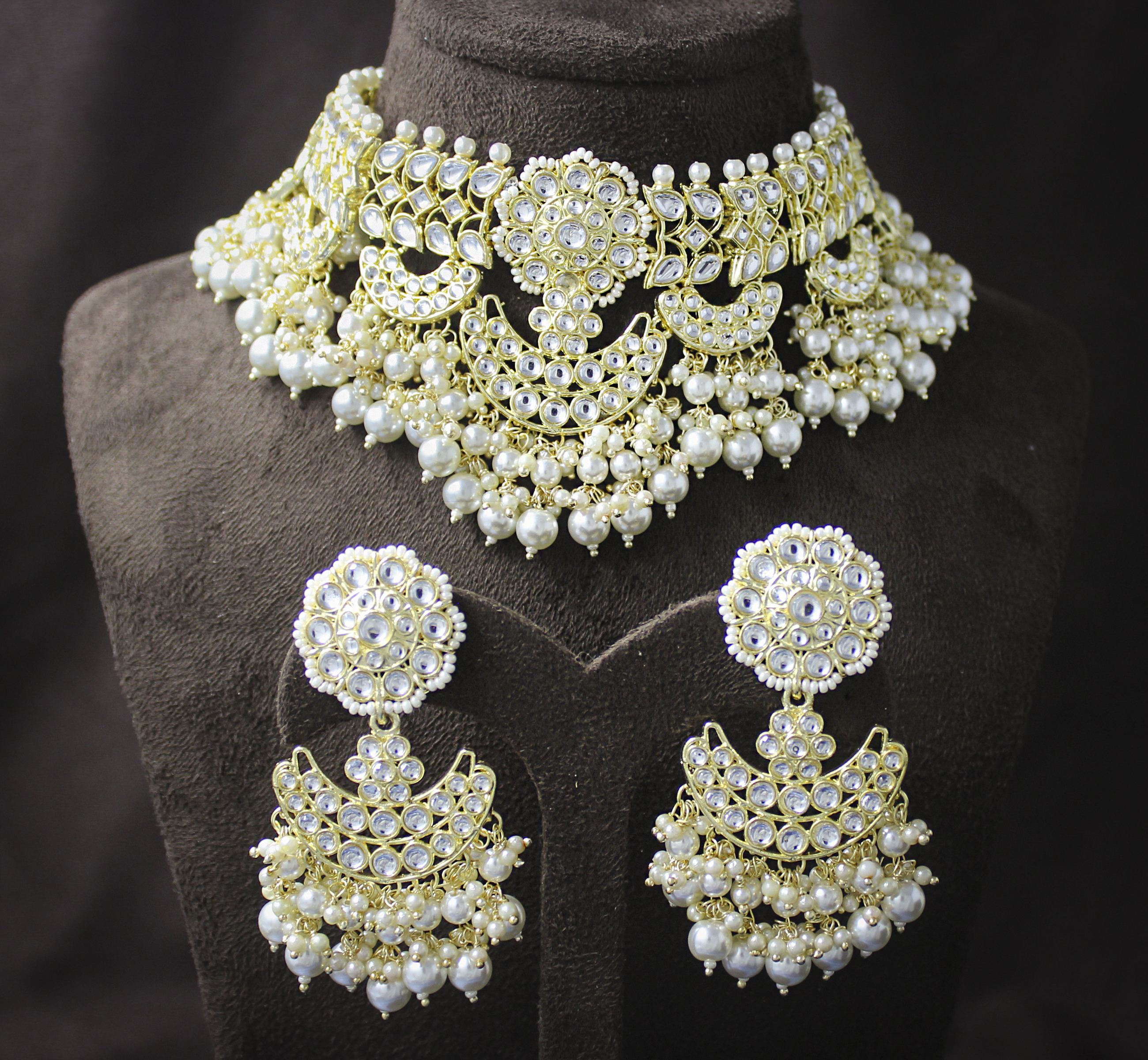 Traditional Design Kundan Gold Plated Choker Necklace Set