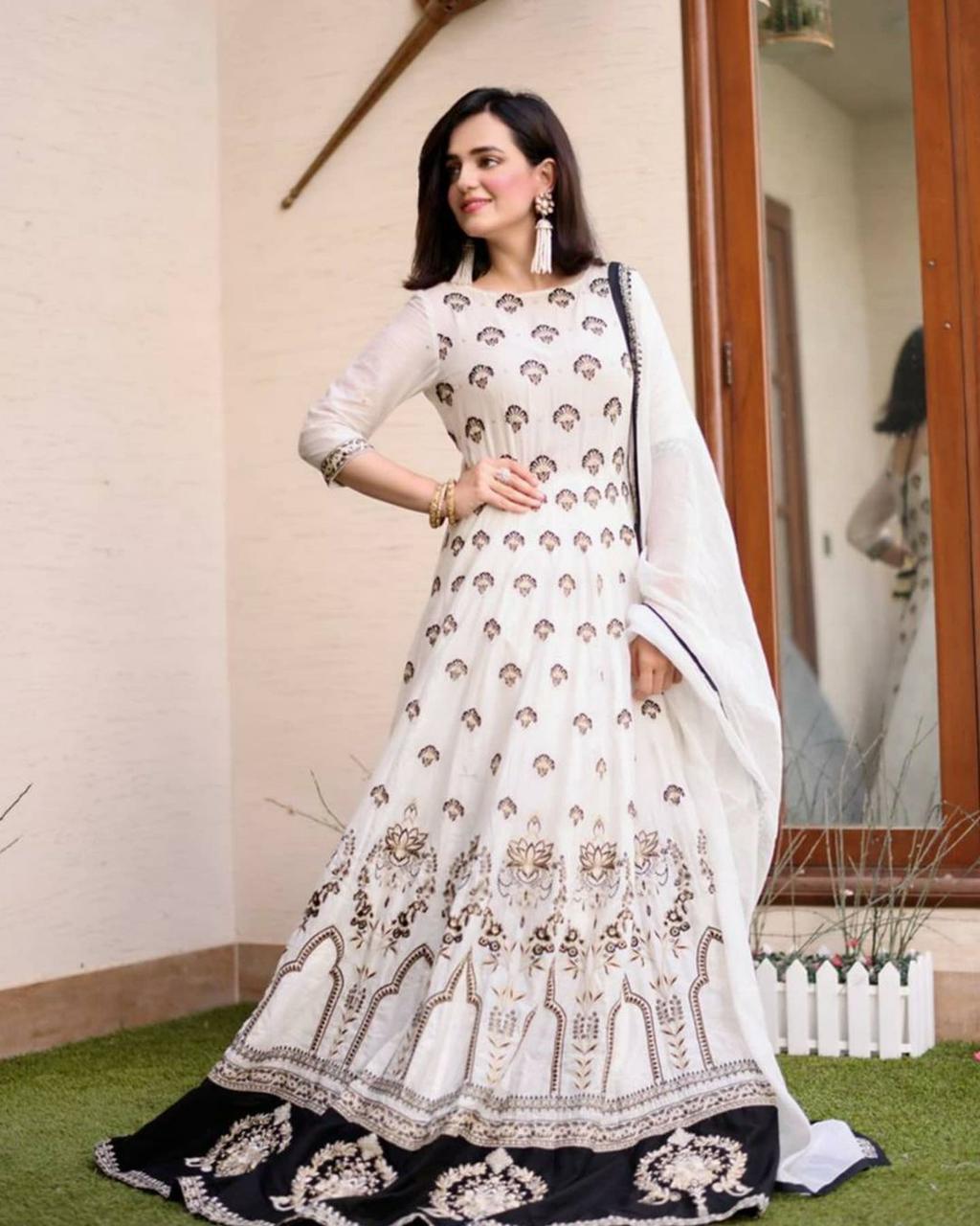 GEORGETTE WITH  HEVVY EMBROIDERY WORK