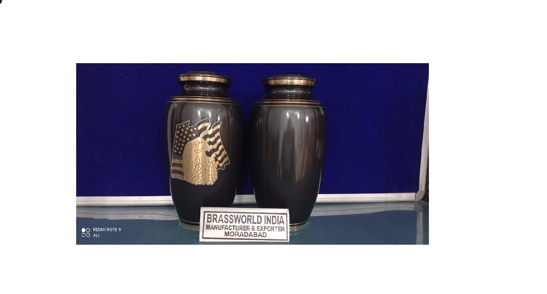 BRASS AMERICAN FLAG ENGRAVED CREMATION URN FUNERAL SUPPLIES