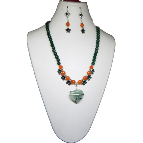 Gemstone GreenAventurine & Carnelian beads, Pendant Necklace