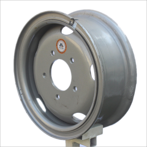 7.50-16 mm Commercial Tractor Wheel Rim By MAXX AGRO INDUSTRIES PVT. LTD.