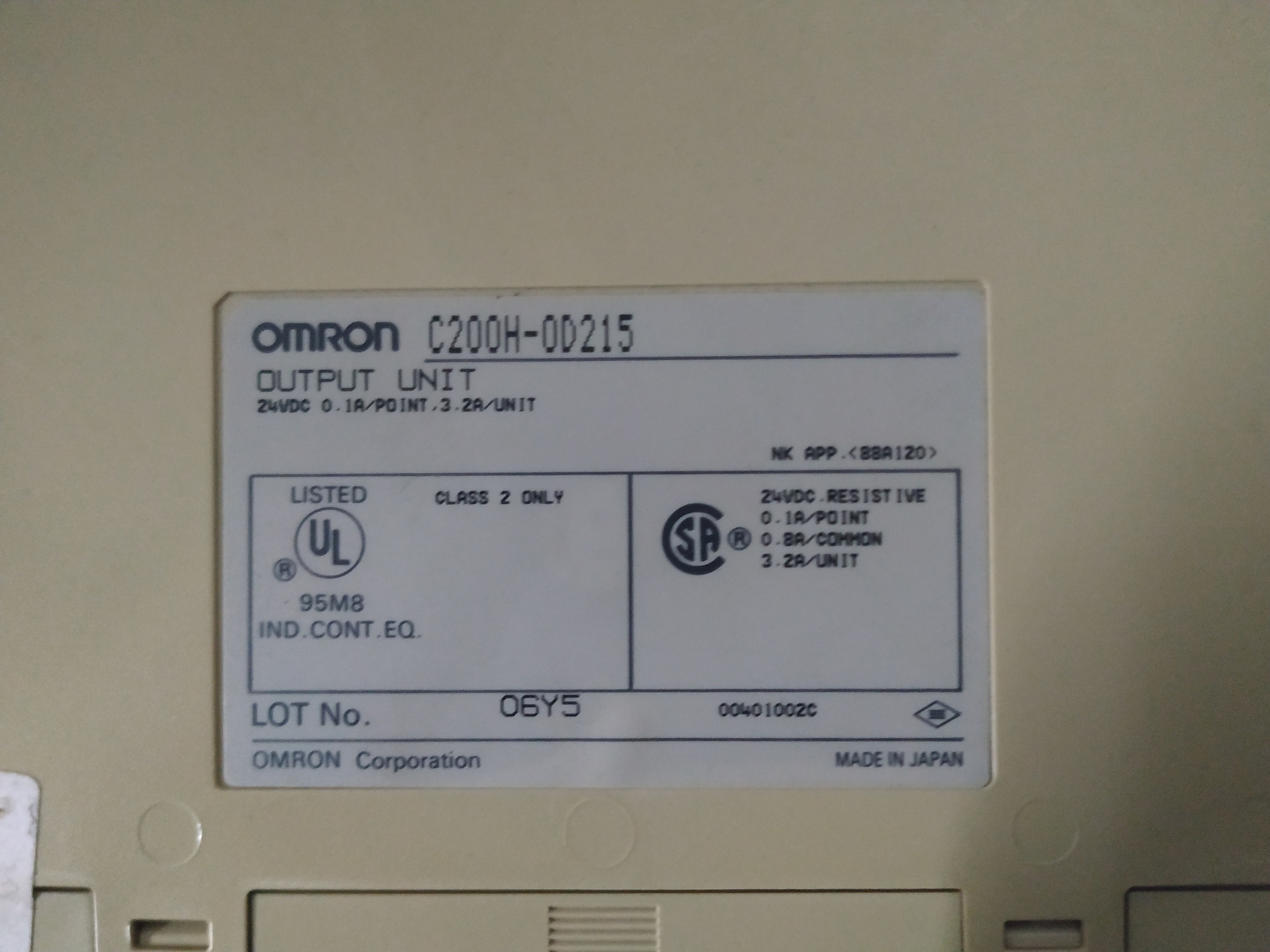 OMRON OUTPUT UNIT C200H-0D215