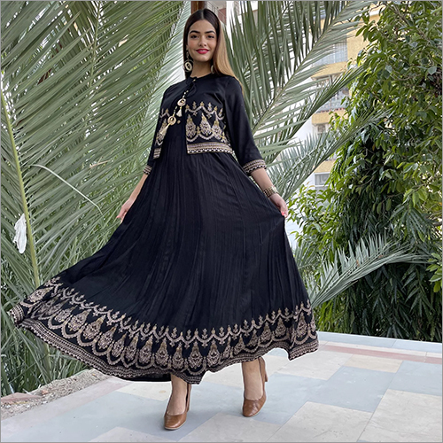 Ladies Black Coordinated Set With Long Jacket
