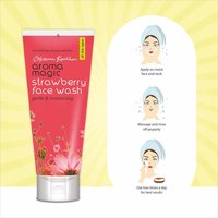 Aroma Magic Strawberry Face Wash - 100ml