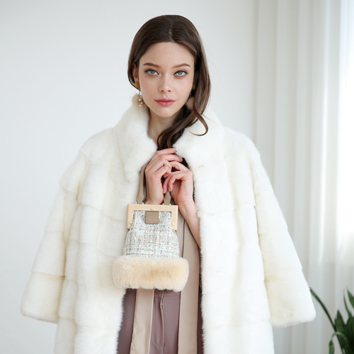 Horizontal Full Skin Real Mink Coat (P182)