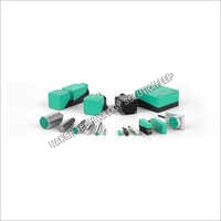 Pepperl + Fuchs Proximity Sensor - Advanced Material, Green, 10-30 Volt, 0-800 Hertz | Ideal For Level And Flow Control In Industrial Applications