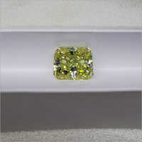 Radiant Cut Yellow Color VVS1 Loose Moissanite Gemstone
