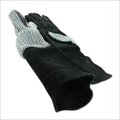 European Hauberk Black Gloves