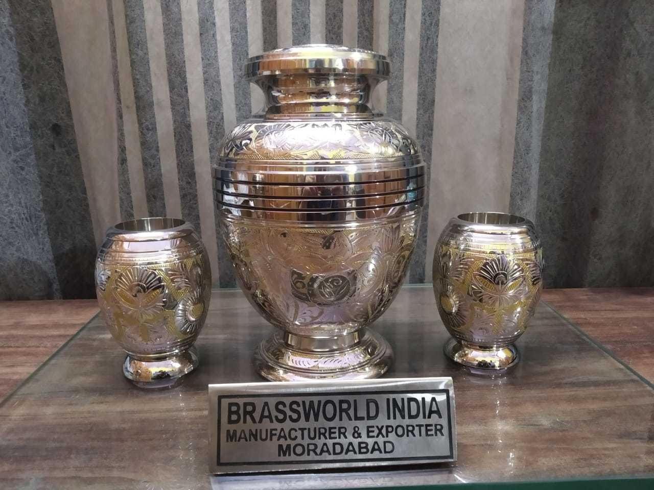 Brass Very Attractive Engraved Cremation Urn Funeral Supplies