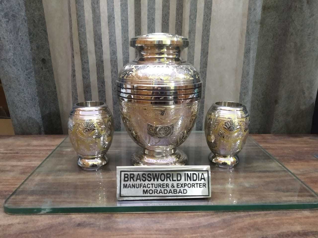 Brass Very Attractive Engraved Cremation Urn Funeral Supplies