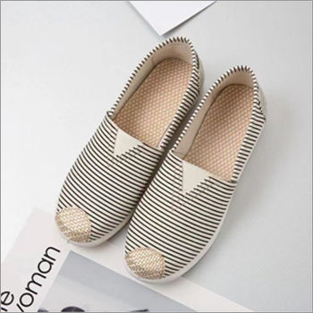 Ladies Canvas Flat Shoes