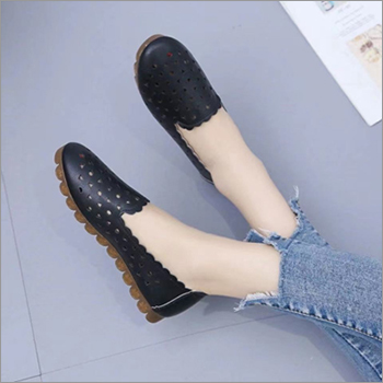 Ladies Fashion Black Leather Loafer Shoes