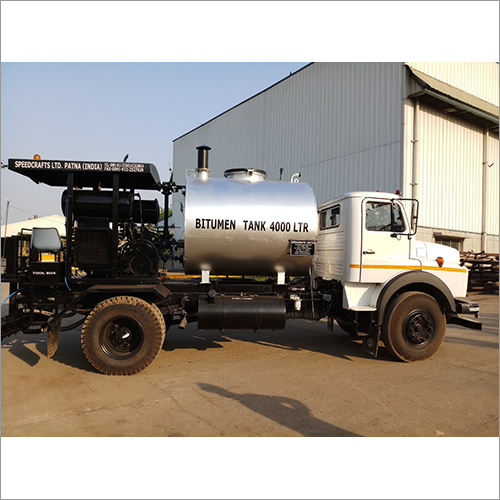 Bitumen Pressure Sprayer Usage: Construction