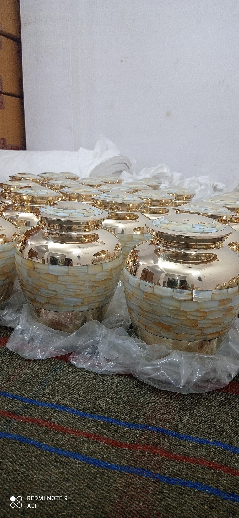 Brass Huge Mother Of Pearl Cremation Urn Funeral Supplies