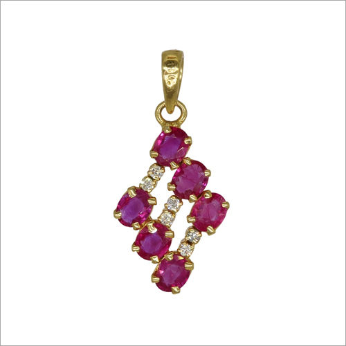 18K Gold Handmade Pendant With Natural Ruby And Diamond Diamond Carat Weight: 18 Carat