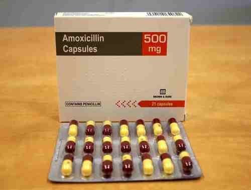 Amoxicillin Capsules - Oral Antibiotic for Bacterial Infections | Cool & Dry Storage, Physician-Directed Dosage, Effective Against Ear Infections, Strep Throat, Pneumonia, Skin & Urinary Tract Infections