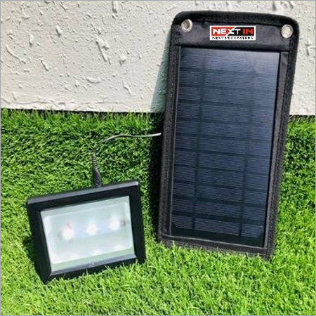 Solar Mini Vendor Light