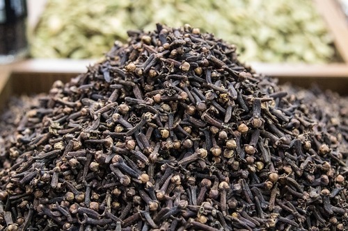Clove Whole