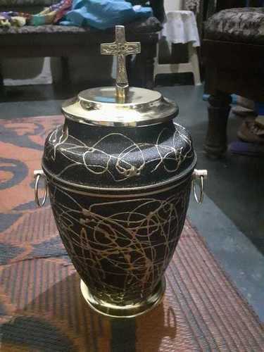 Iron Engraved Cremation Urn With Golden Cross Funeral Supplies