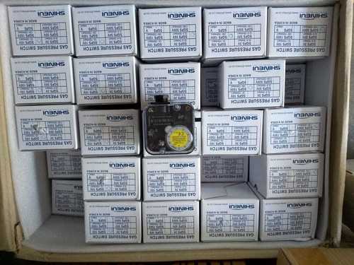 SHINEUI GAS PRESSURE SWITCH 10-50 MBAR